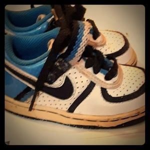 Nike toddler shoes